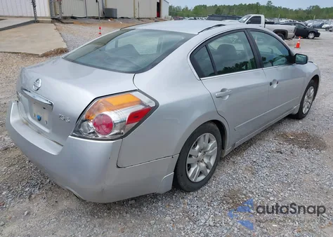 2010 Nissan Altima 2.5 S z USA, uszkodzony, nr VIN 1N4AL2AP9AN504690
